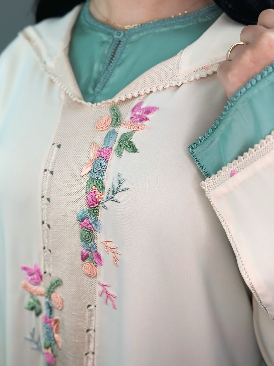 Jellaba Camélia - 100% à la main